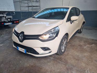 Renault Clio TCe 12V 90CV Start&Stop 5 porte Energy Intens