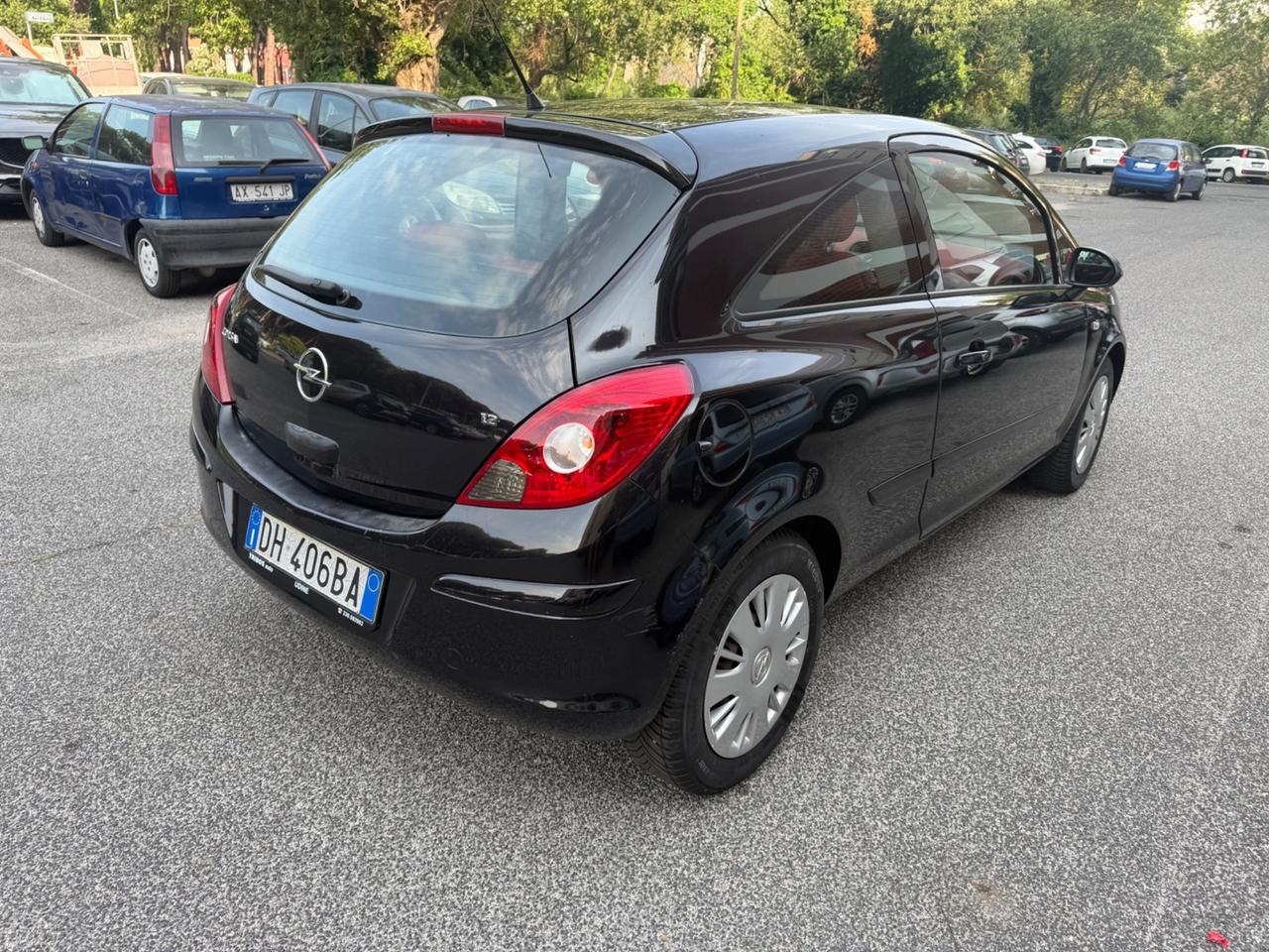 Opel Corsa 1.2 3 porte Enjoy