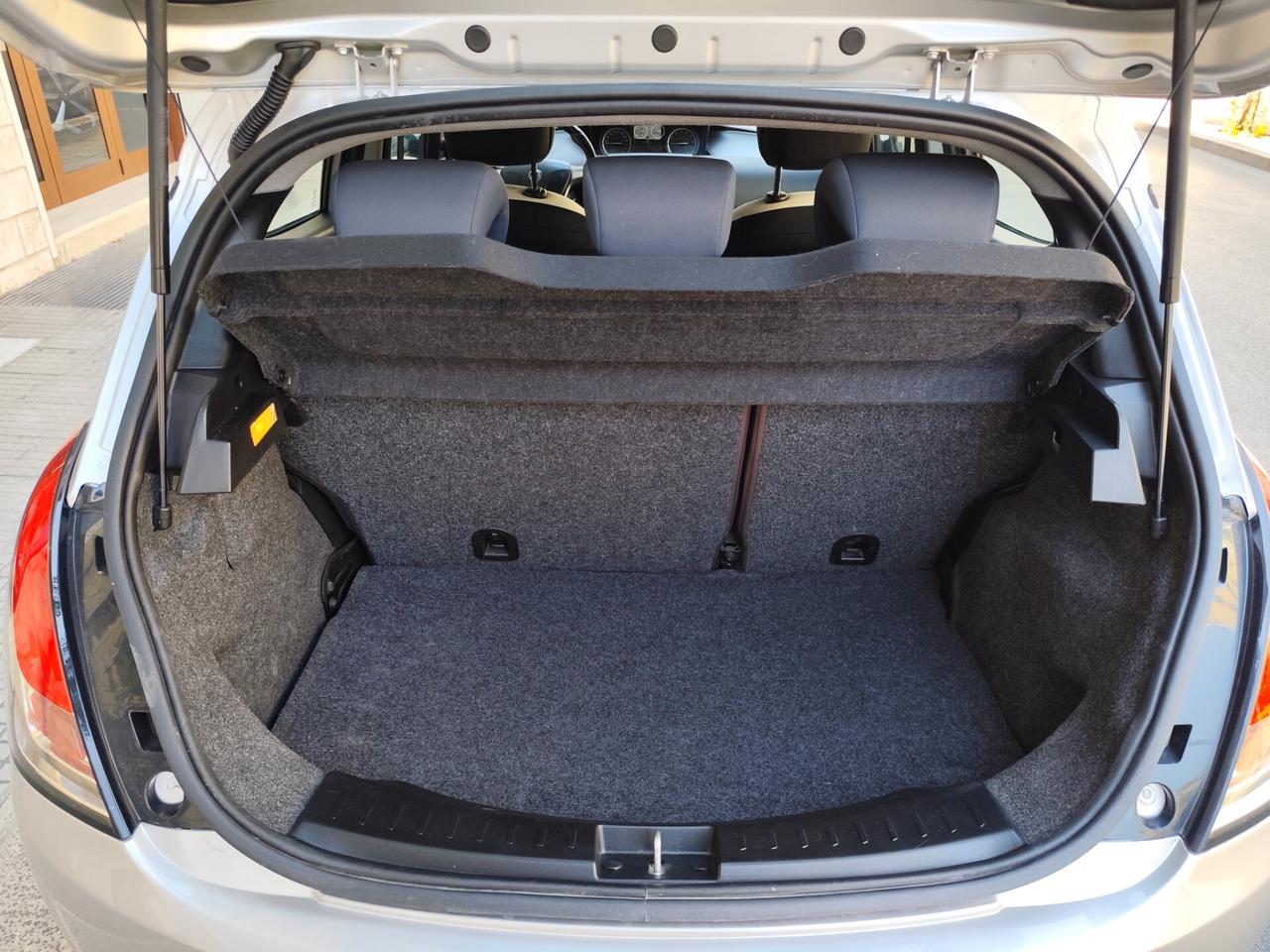 Lancia Ypsilon 1.2 69CV GPL Ecochic PERFETTA