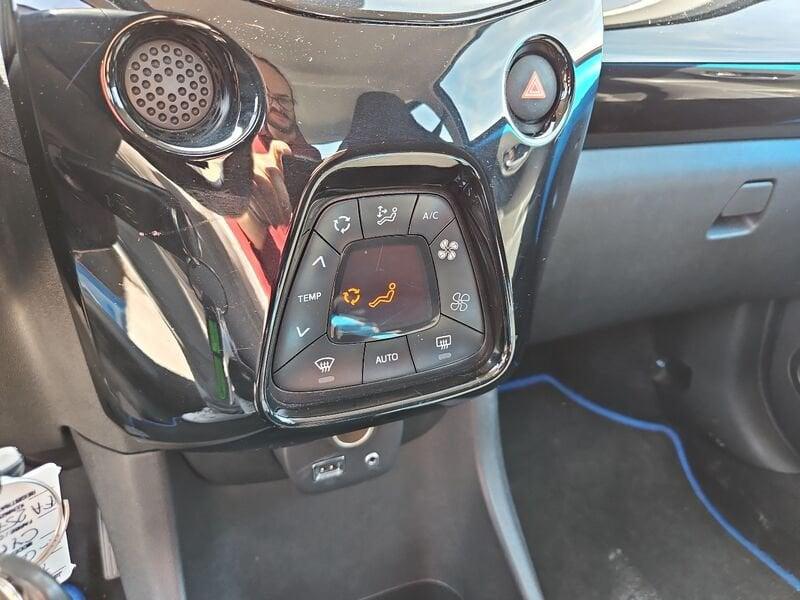 Toyota Aygo 1.0 VVT-i 69 CV 5 porte x-cite