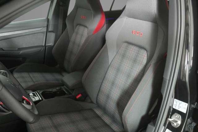 Volkswagen Golf GTI BLACK STYLE 2.0 TSI DSG *NAVI+FARI PERF* PROMO!