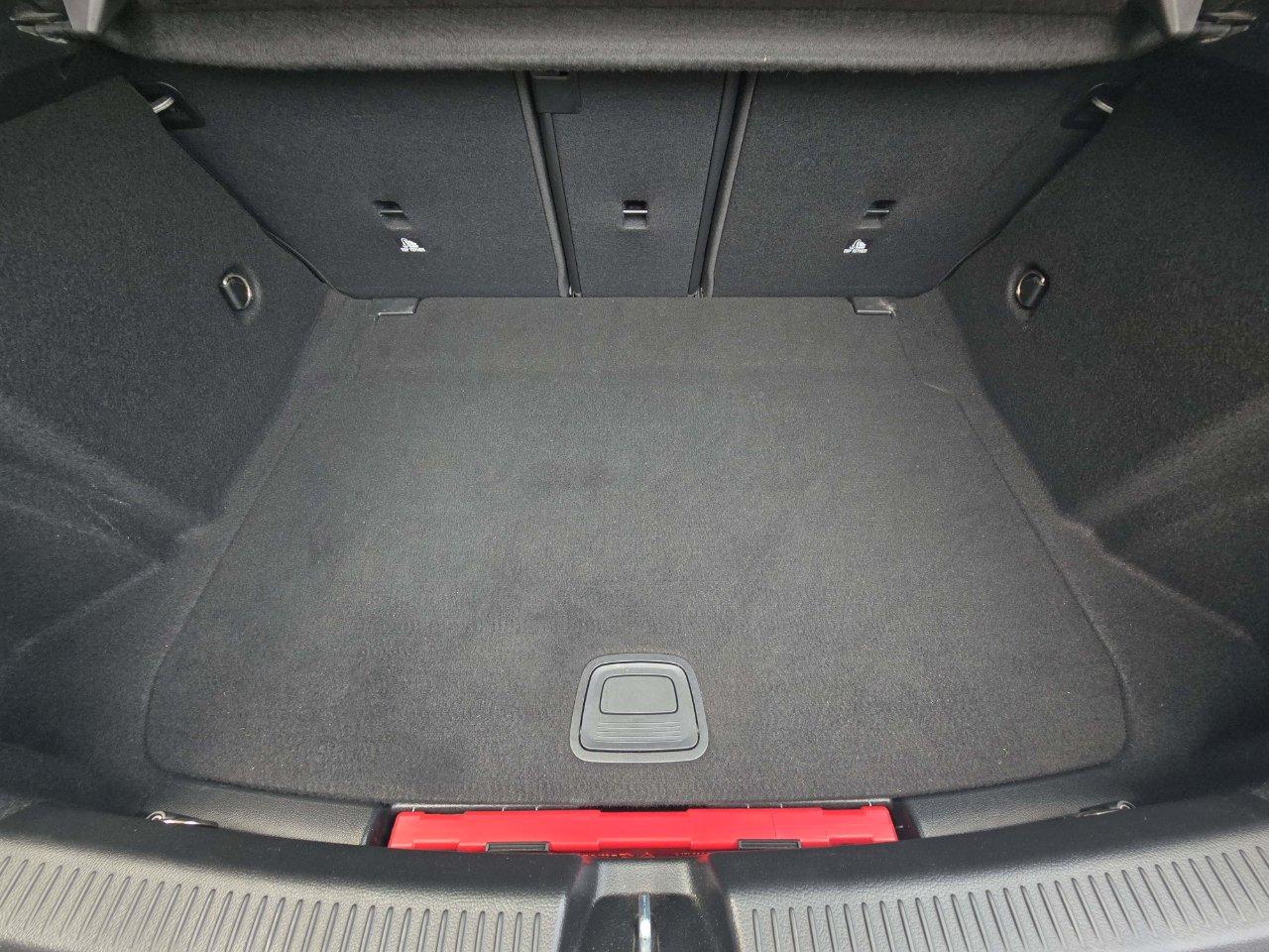 Mercedes A 180 D NIGHT EDITION AUTOMATGICA CAMERA/NAVI/18