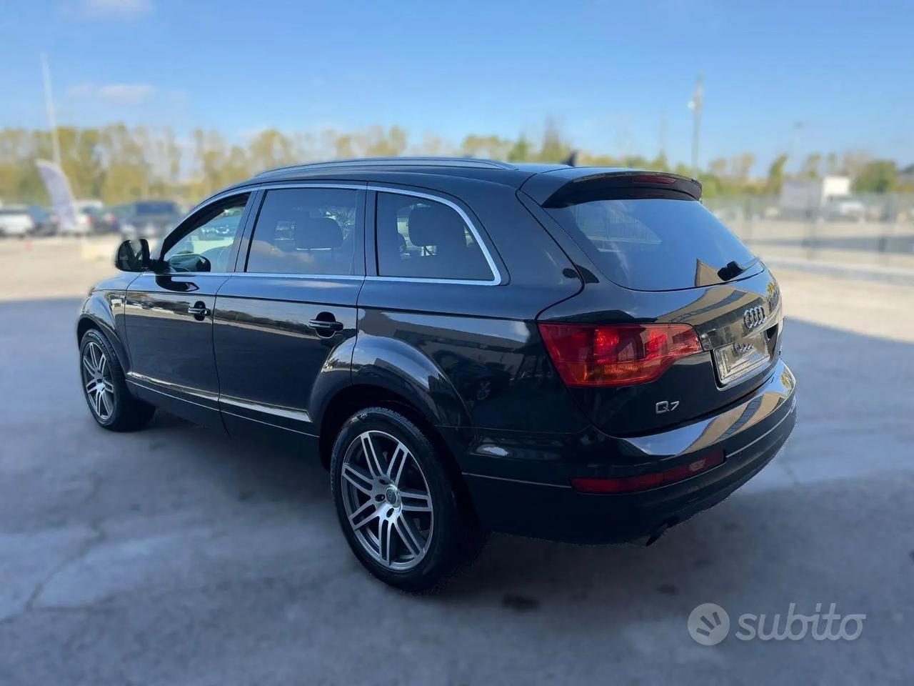 AUDI Q7 3.0 D 7 POS 2009 12 MESI DI GARANZIA