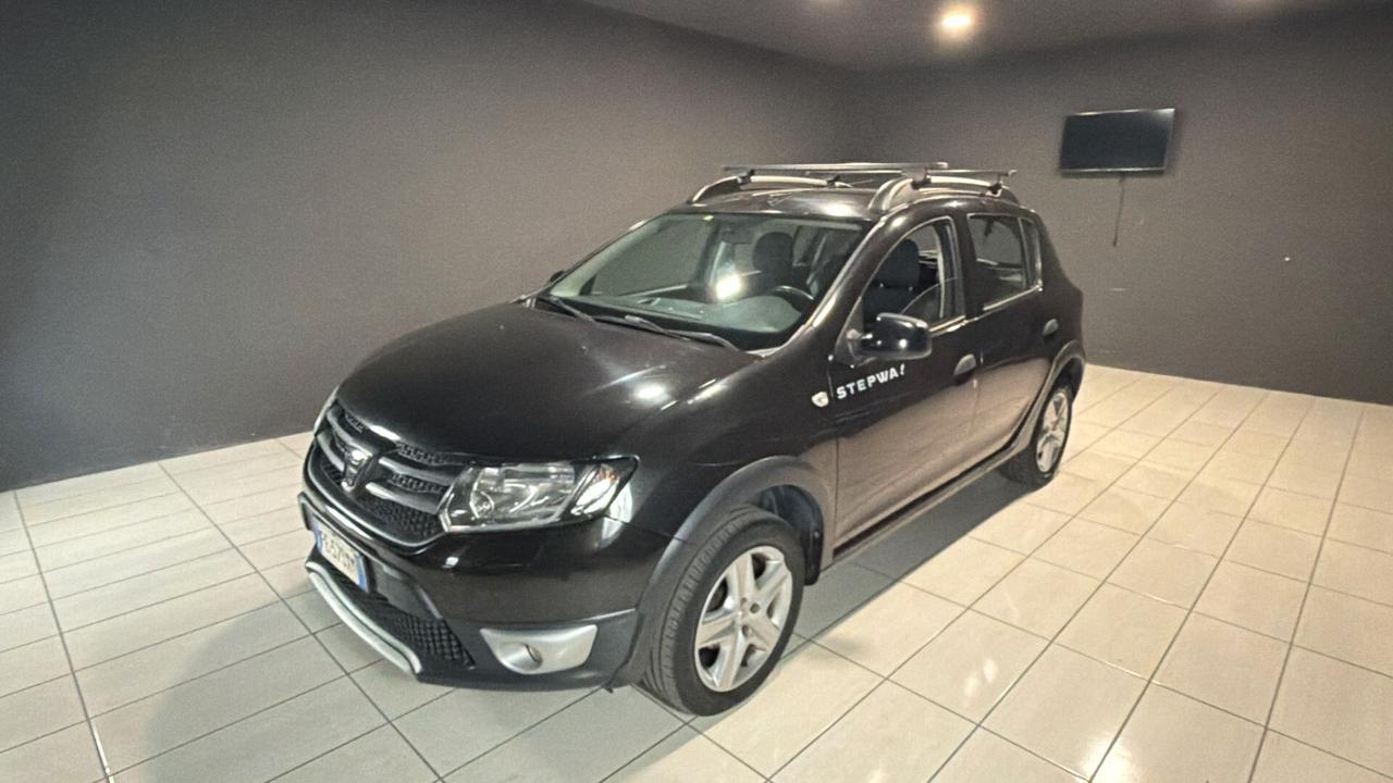 DACIA SANDERO DEL 2016 EURO 6B CAMBIO AUTOMATICO