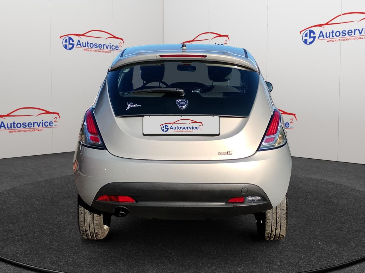 Lancia Ypsilon 5 Porte Ypsilon 0.9 t.air Gold ecochic metano 80cv
