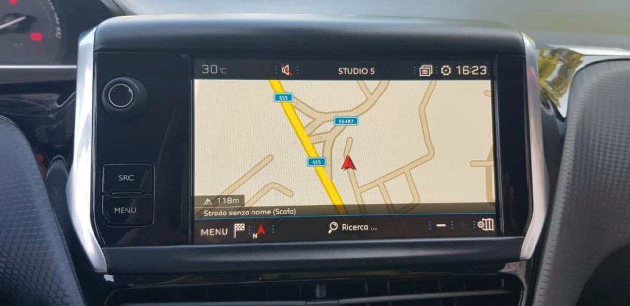 Peugeot 2008 1.5 HDi 100 CV Allure