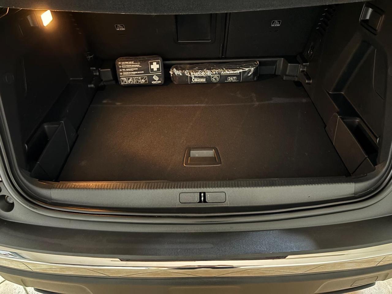 Peugeot 3008 BlueHDi 130 S&S EAT8 Allure