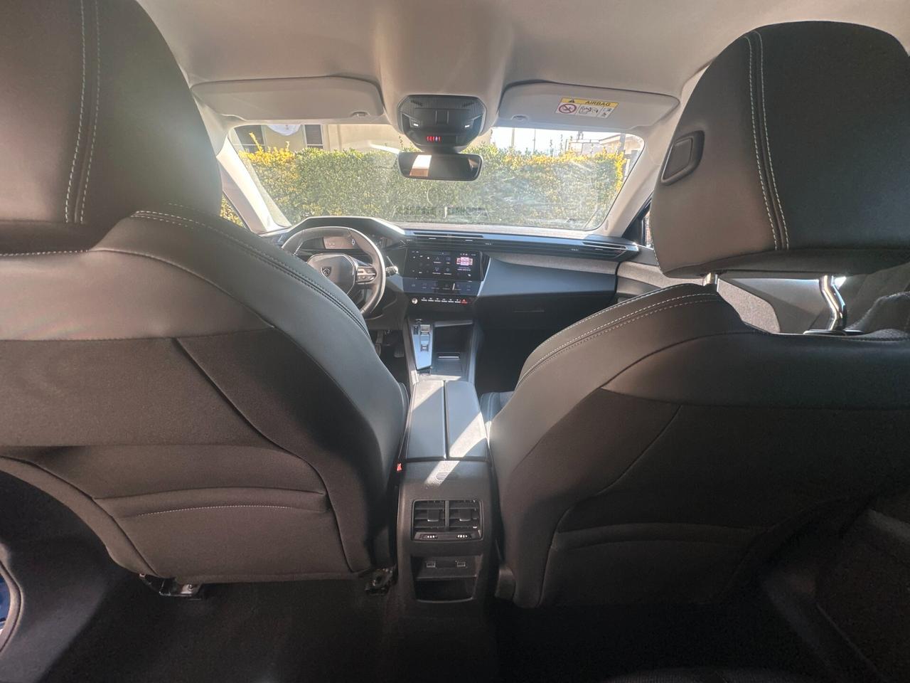 Peugeot 308 2023 1.5 DIESEL 130CV