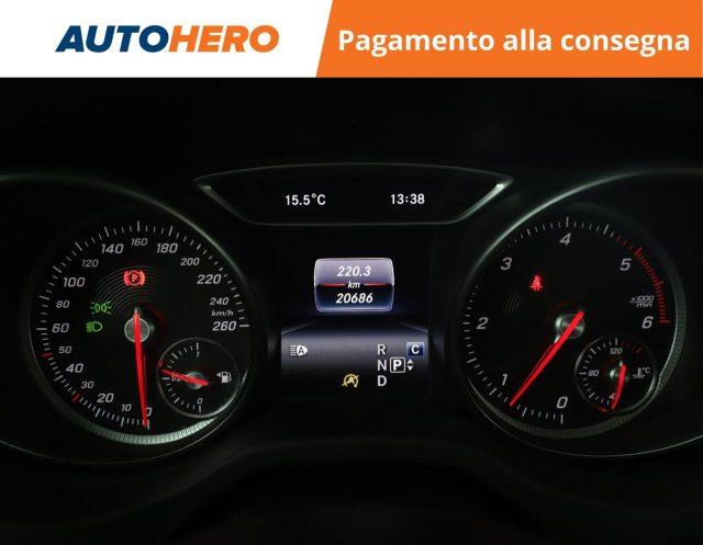 MERCEDES-BENZ GLA 200 d Automatic 4Matic Sport