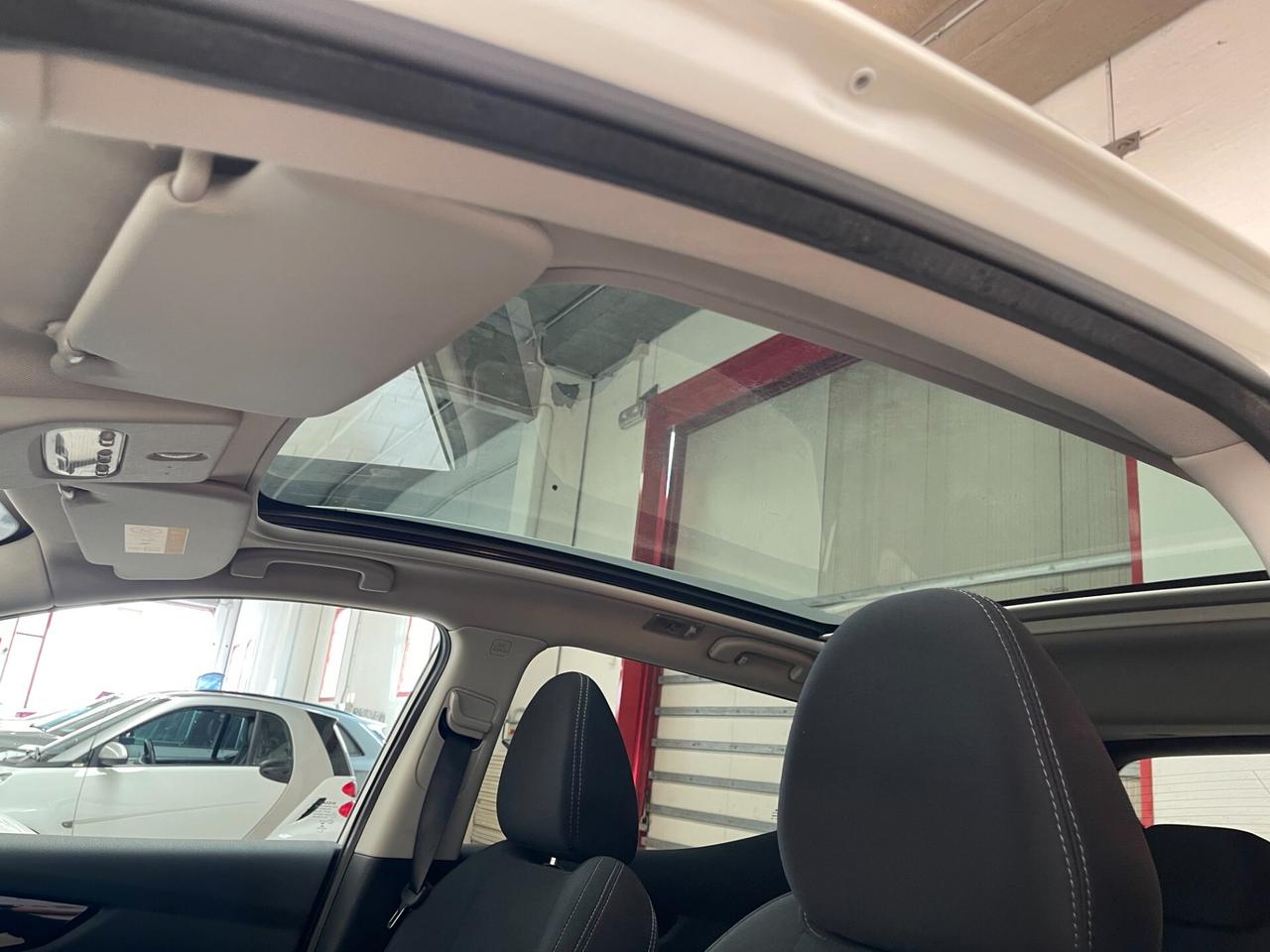 Nissan Qashqai Tekna 1.5 dci 115cv c.auto-Ok Neopaten-LEGGI SOTTO