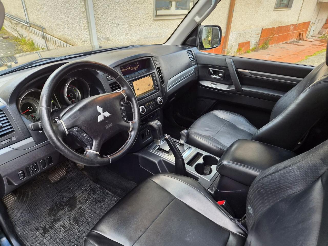 Mitsubishi Pajero 3.2 DI-D 16V aut. 3p. Instyle