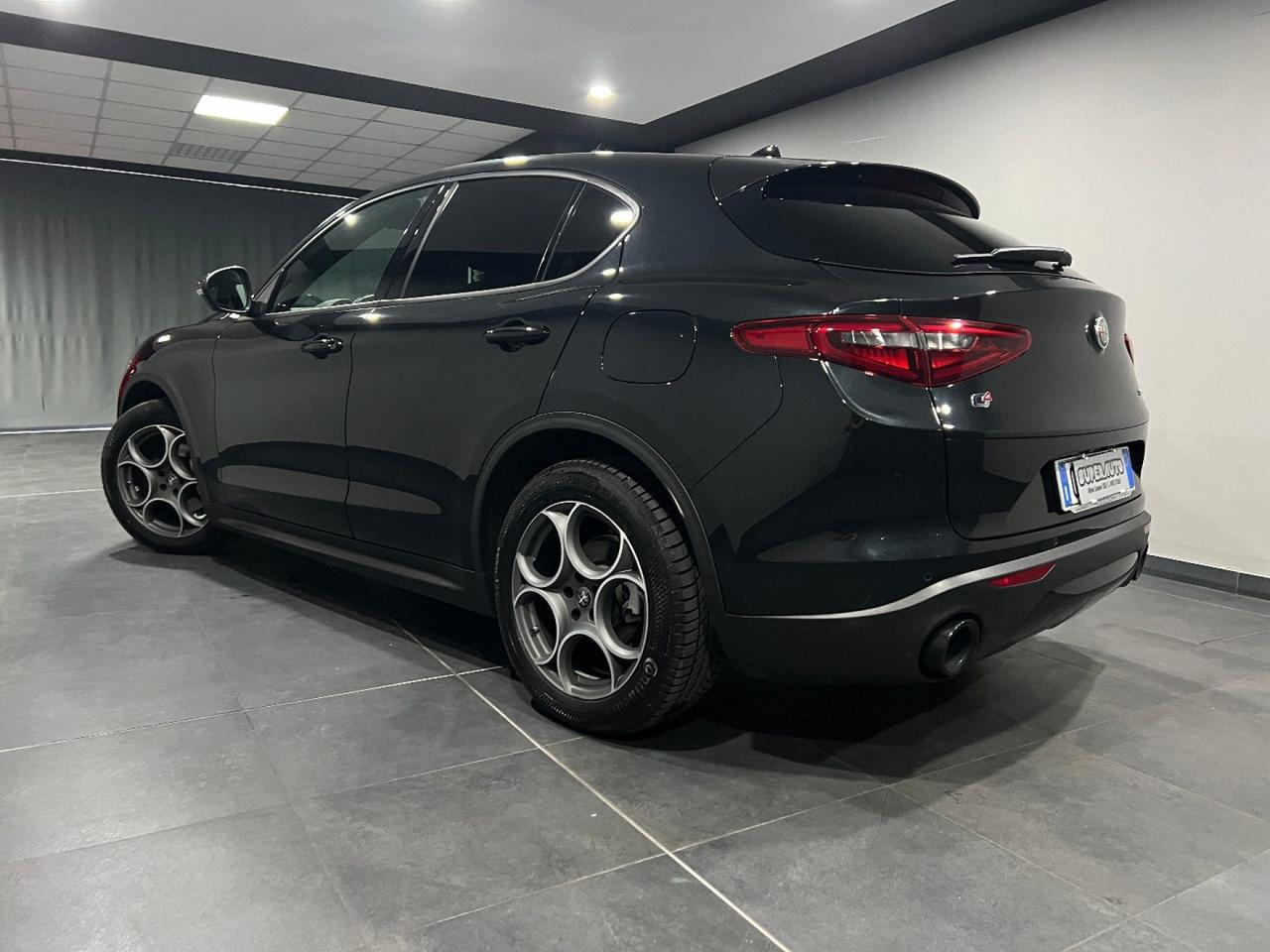 Alfa Romeo Stelvio 2.2 Turbodiesel 190 CV AT8 Q4 Sprint TOTAL BLACK