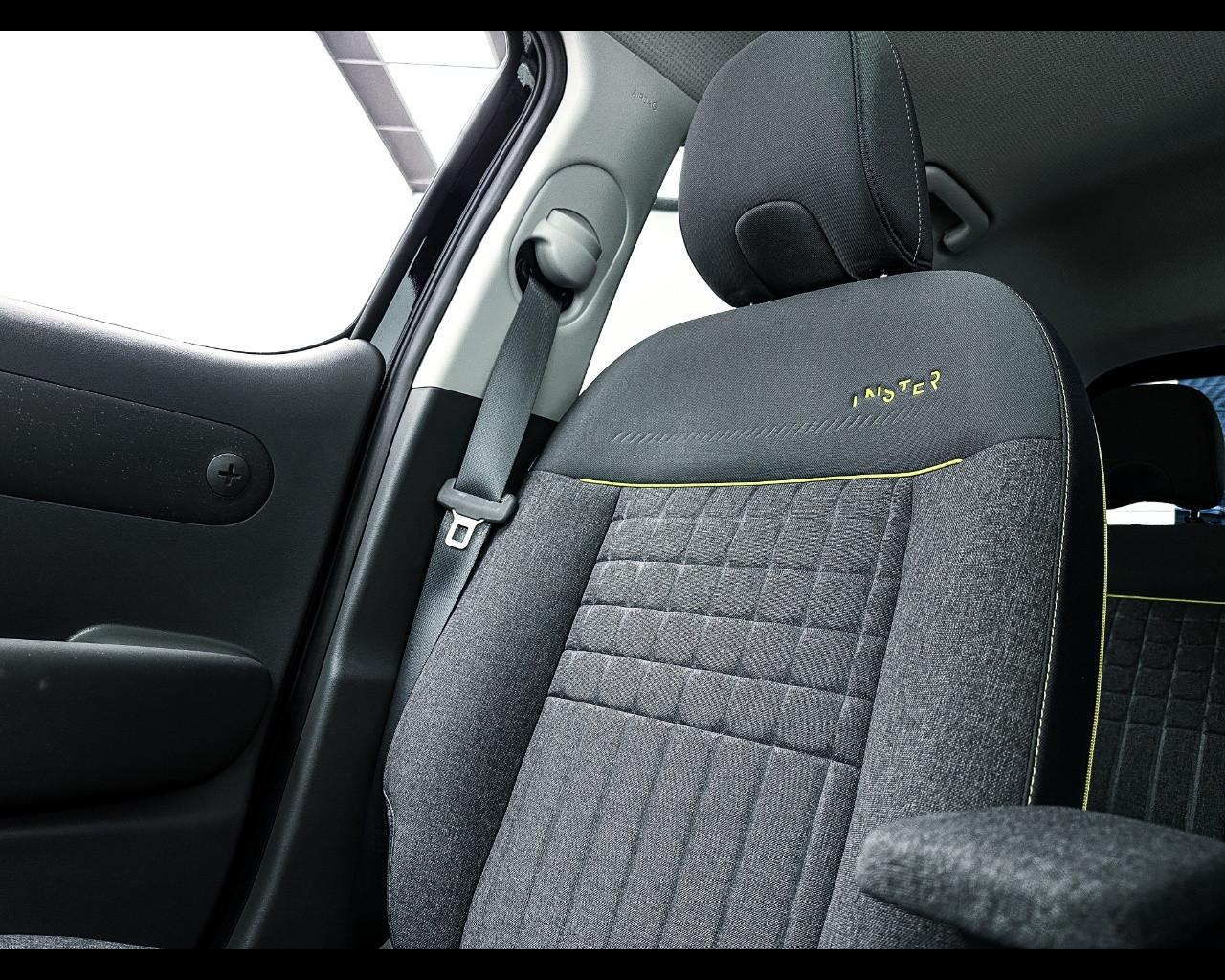 HYUNDAI Inster Cross - Inster Cross 49 kWh +pluse pack