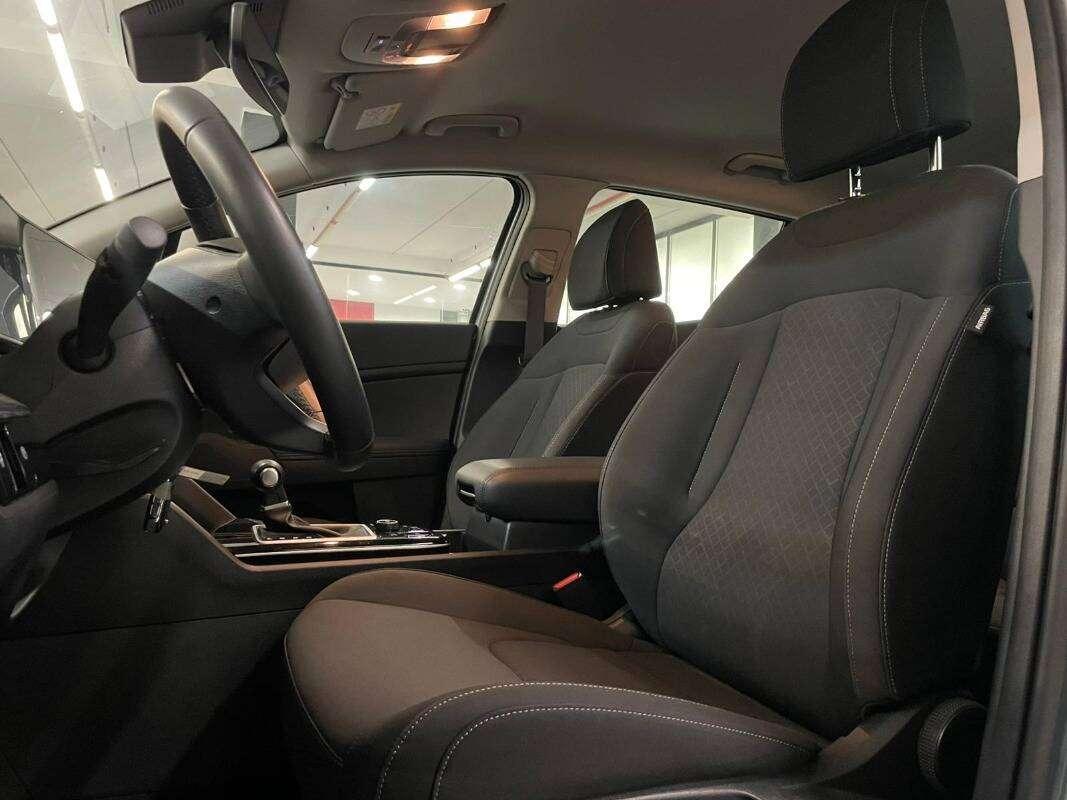 Kia Sportage Sportage V 2022 1.6 crdi mhev Business dct