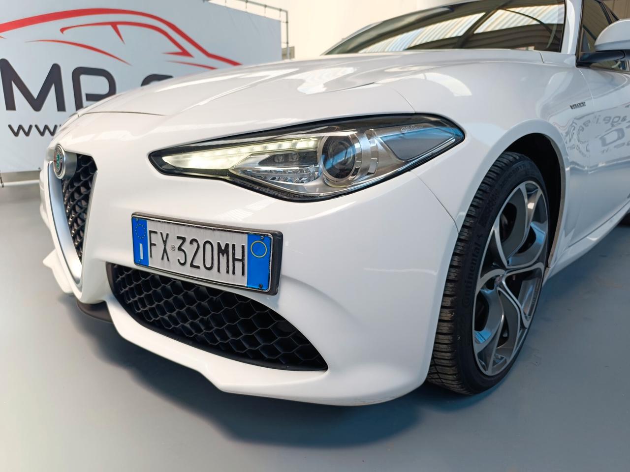 Alfa Romeo Giulia 2.2 Turbodiesel 210 CV AT8 AWD Q4 Veloce