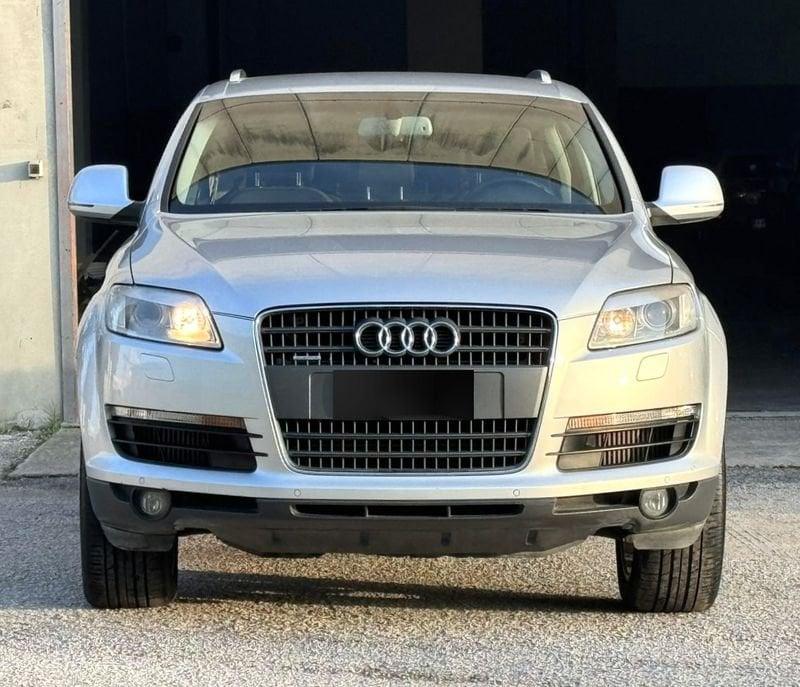 Audi Q7 Q7 3.0 V6 TDI 233CV quattro tiptronic ** 7 POSTI ** ** OFFERTA RISERVATA SOLO PER OPERATORI DEL SET