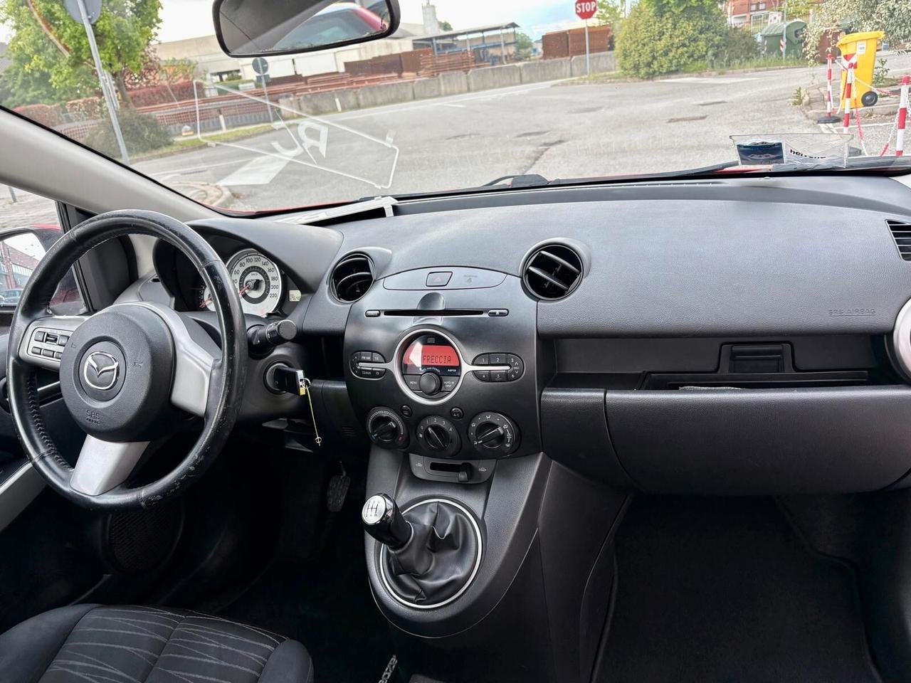 Mazda 2 Mazda2 1.3 Neopatentati