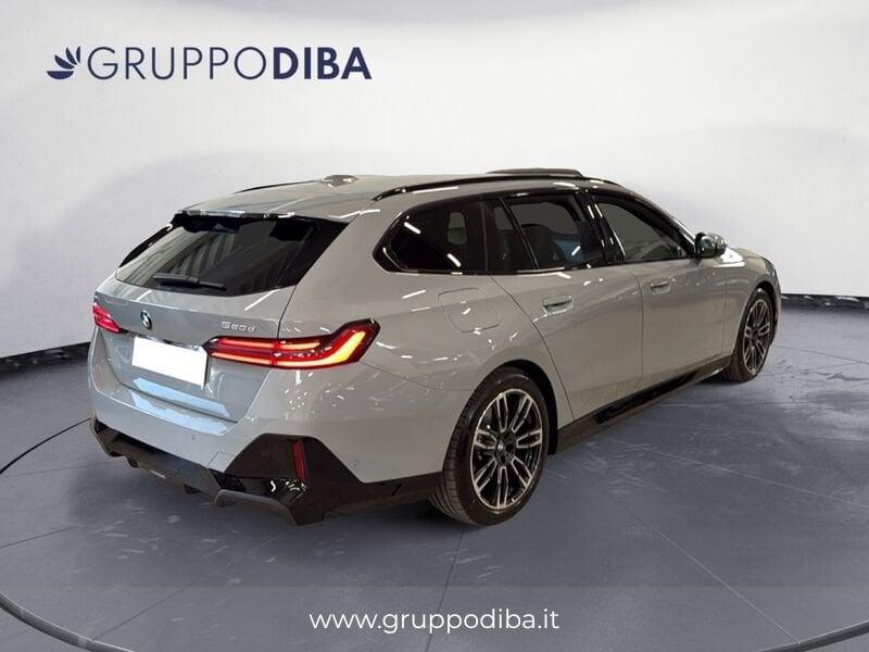 BMW Serie 5 G61 Touring 520d Touring 48V xdrive MSport Pro auto