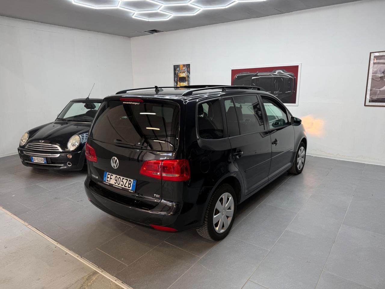 Volkswagen Touran 1.6 TDI DSG Comfortline