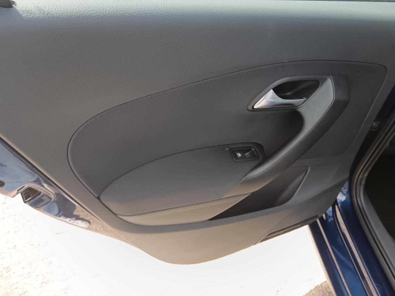 Volkswagen Polo 1.2 TDIComfortline - 2013