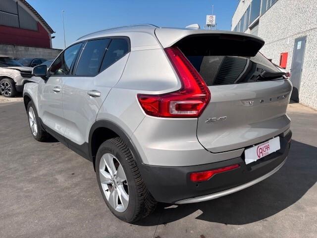 Volvo XC40 B3 automatico Core