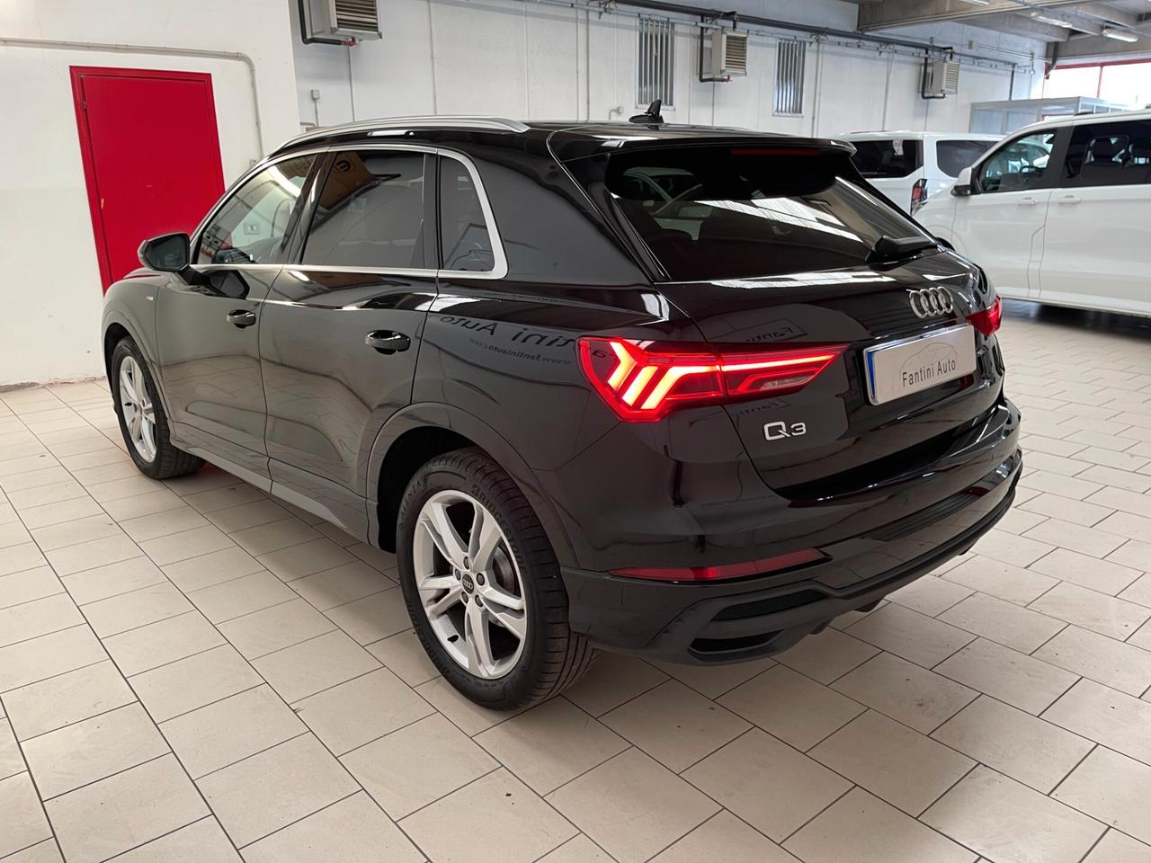 Audi Q3 S Line Edition 35 2.0 TDI s-tronic-LEGGI SOTTO