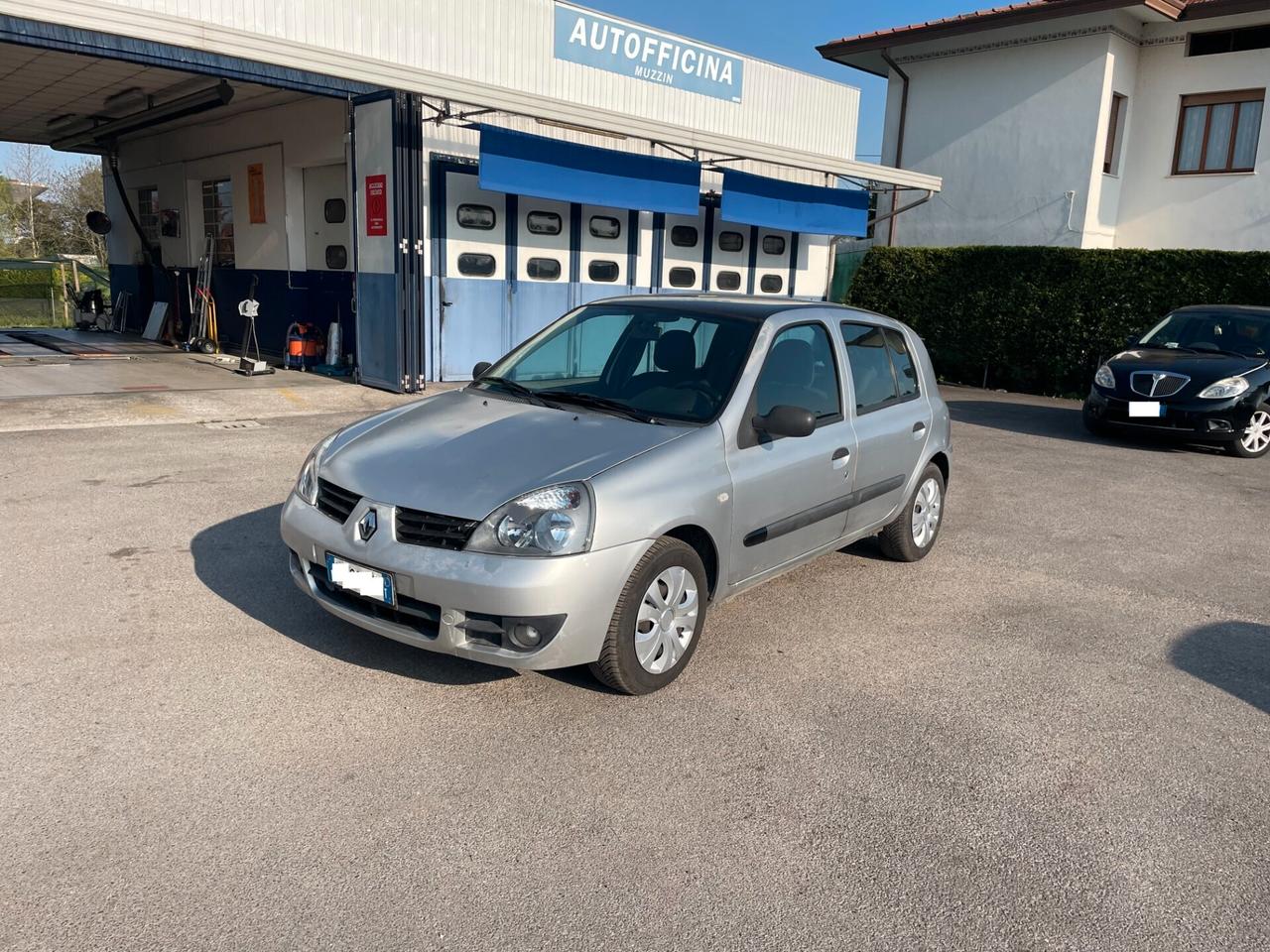 Renault Clio Storia 1.2 5 porte GPL