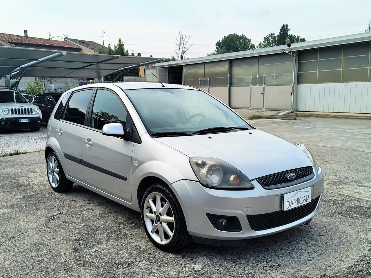 Ford Fiesta 1.4 TDCi 5p. Ghia