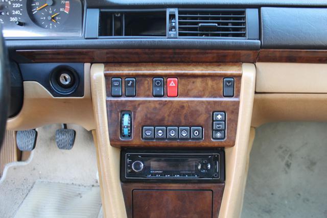 MERCEDES-BENZ CE 300 -24(C124)