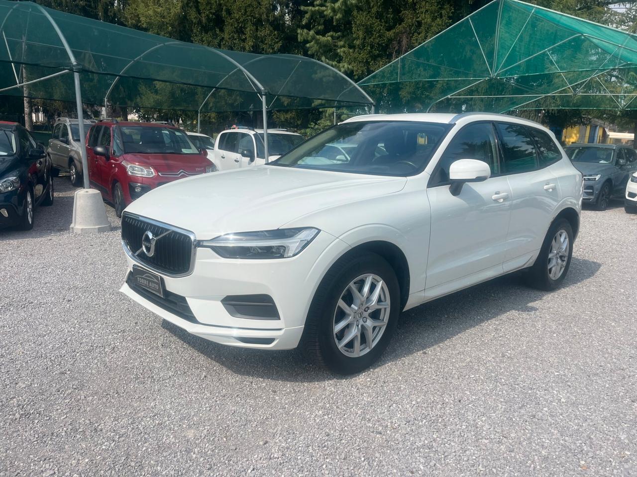Volvo XC 60 B4 (d) AWD Geartronic Momentum motore rotto