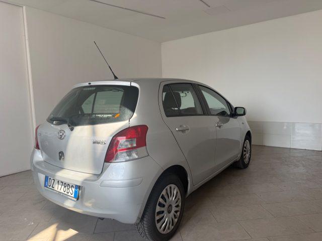 TOYOTA Yaris 1.0 5P LuXuRy Pack