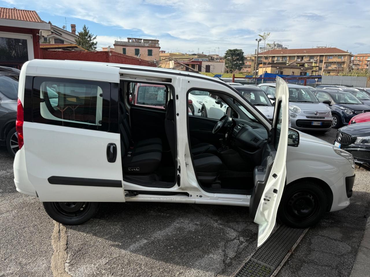 Doblò 1.6 MJT /( 80 mila ) UNIPRO/RATE/5 POSTI/PERMUTE