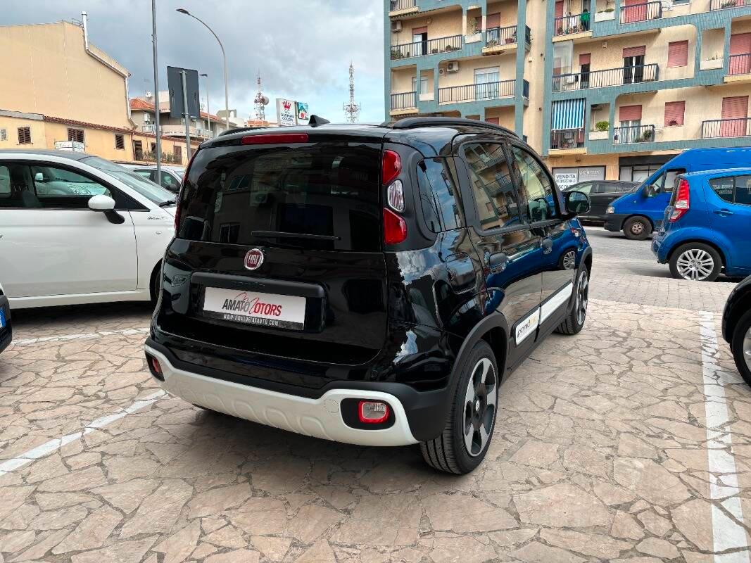 Fiat Panda Pandina 1.0 firefly hybrid s&s 70cv