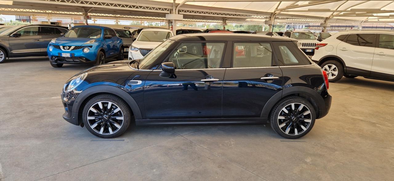 Mini 1.5 Cooper 5 porte ** Navi - Full Led **
