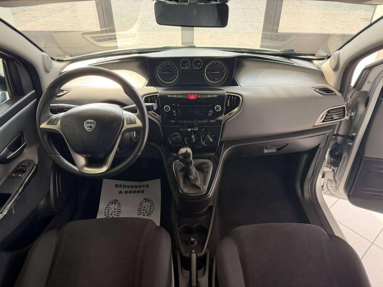 Lancia Ypsilon Ypsilon III 1.2 8v Gold c/CL 69cv E