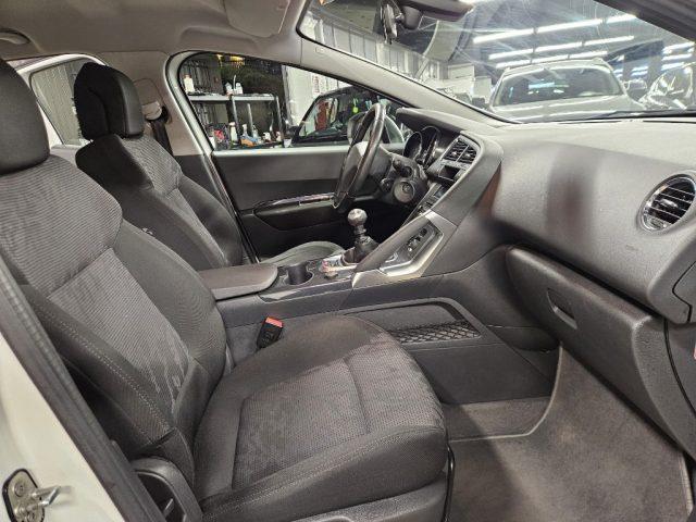 PEUGEOT 3008 1.6 HDi 112CV