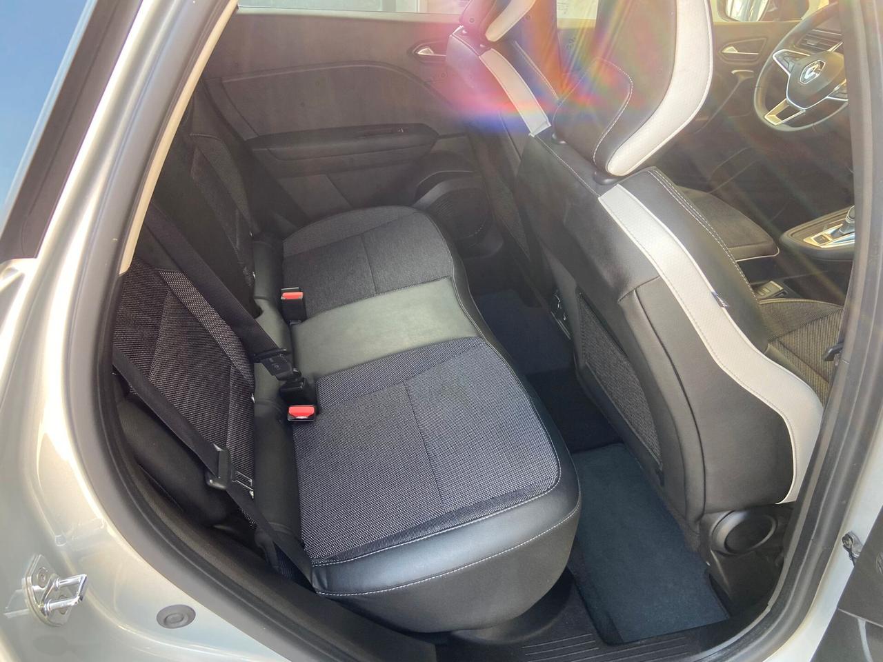 Renault Captur Plug-in Hybrid E-Tech 160 CV Intens