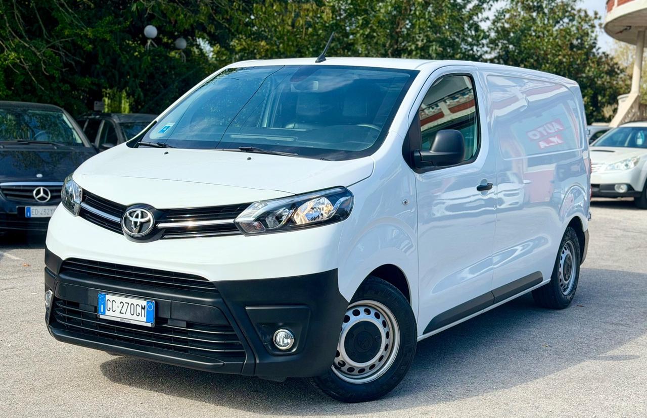 TOYOTA PORACE 2020 1,5 diesel Garanzia 12 Mesi ! ! !