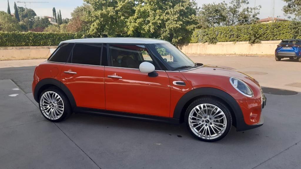 Mini Cooper D 1.5 hype 5 porte 2018 EURO 6 C