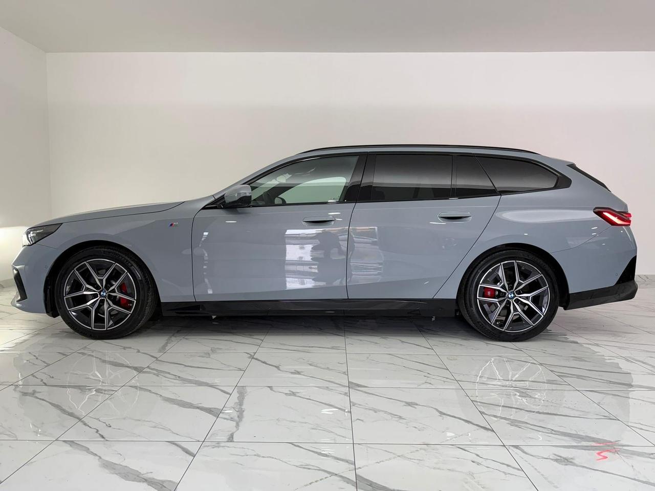 BMW 520D TOURING M-SPORT TETTO PANORAMICO