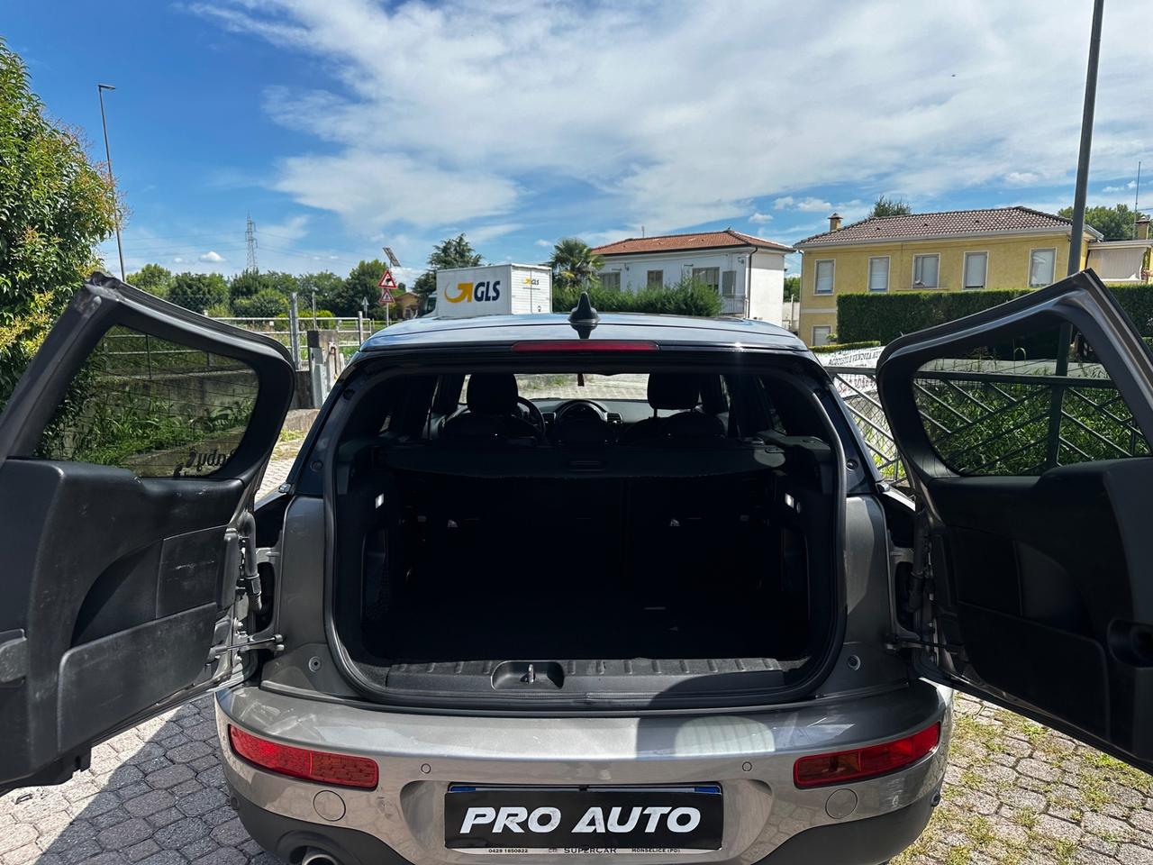Mini Cooper Clubman 1.5 One D Hype