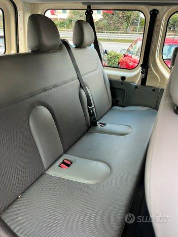 Opel Vivaro - 9 posti - Anno 2014