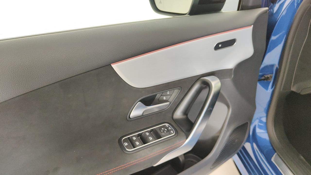 Mercedes-Benz A AMG 35 AMG Line Premium 4matic auto
