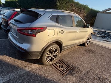 Nissan Qashqai 1.3 DIG INCIDENTATA tekna