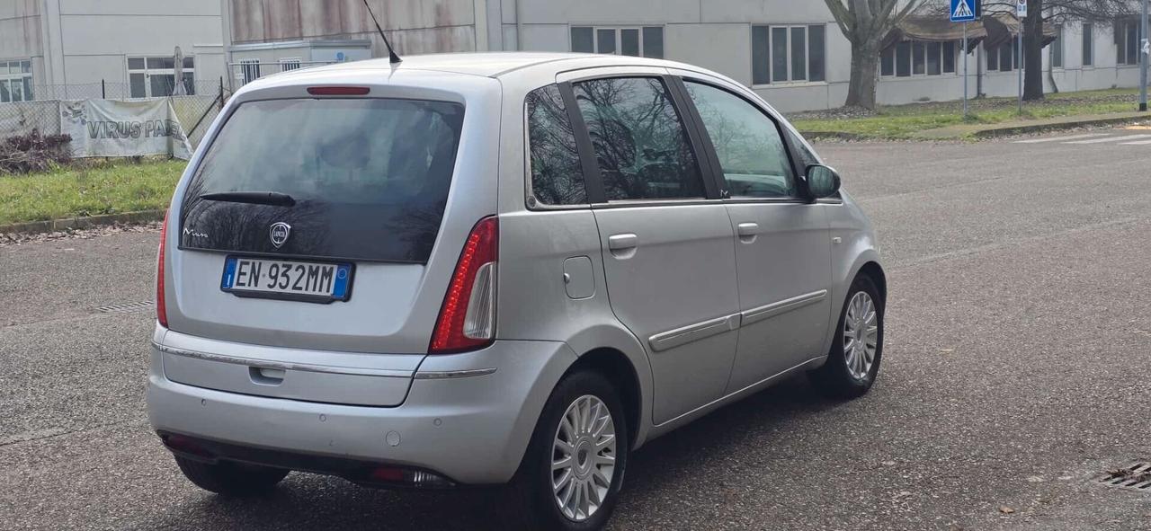 Lancia MUSA 1.3 Mjt 95 CV DFN Gold