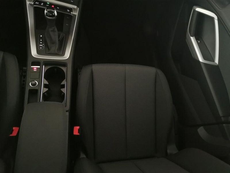 Audi Q3 35 2.0 tdi Business Advanced s-tronic