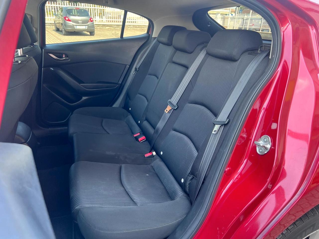 Mazda 3 Mazda3 1.5 Skyactiv-D Evolve