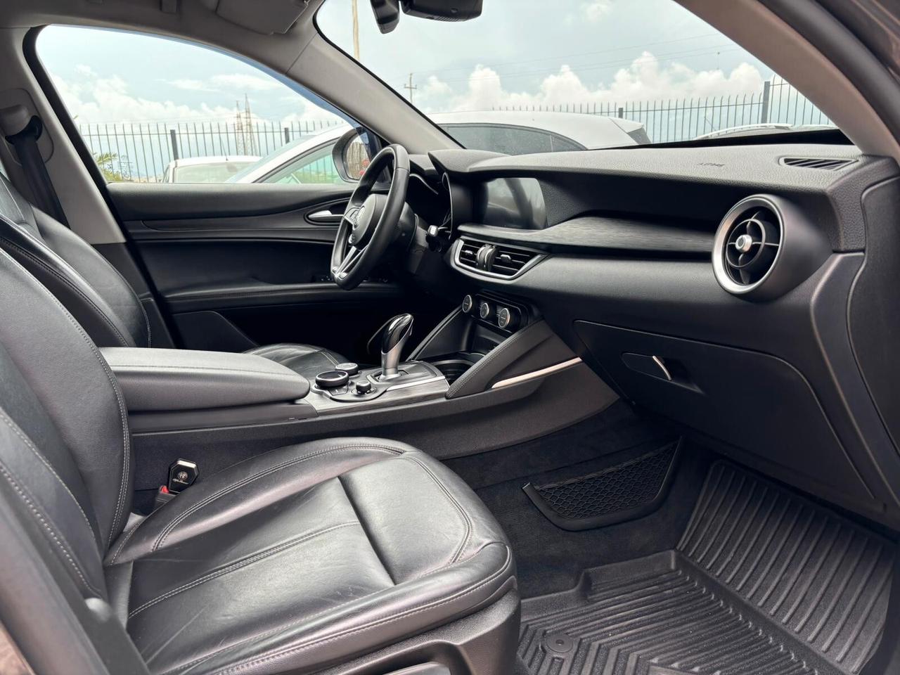 Alfa Romeo Stelvio 2.2 210 CV