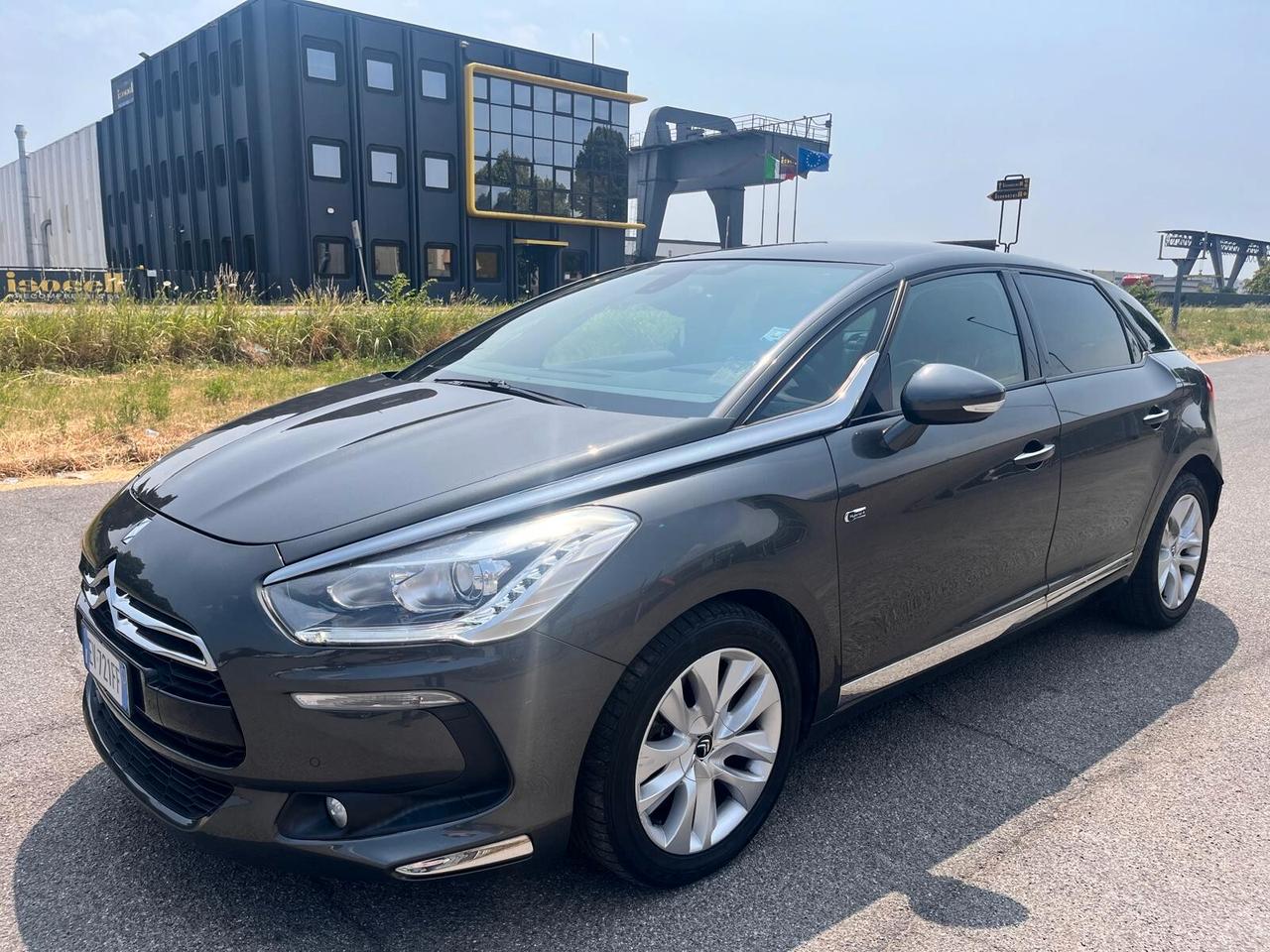 Ds DS5 DS 5 Hybrid4 airdream Chic