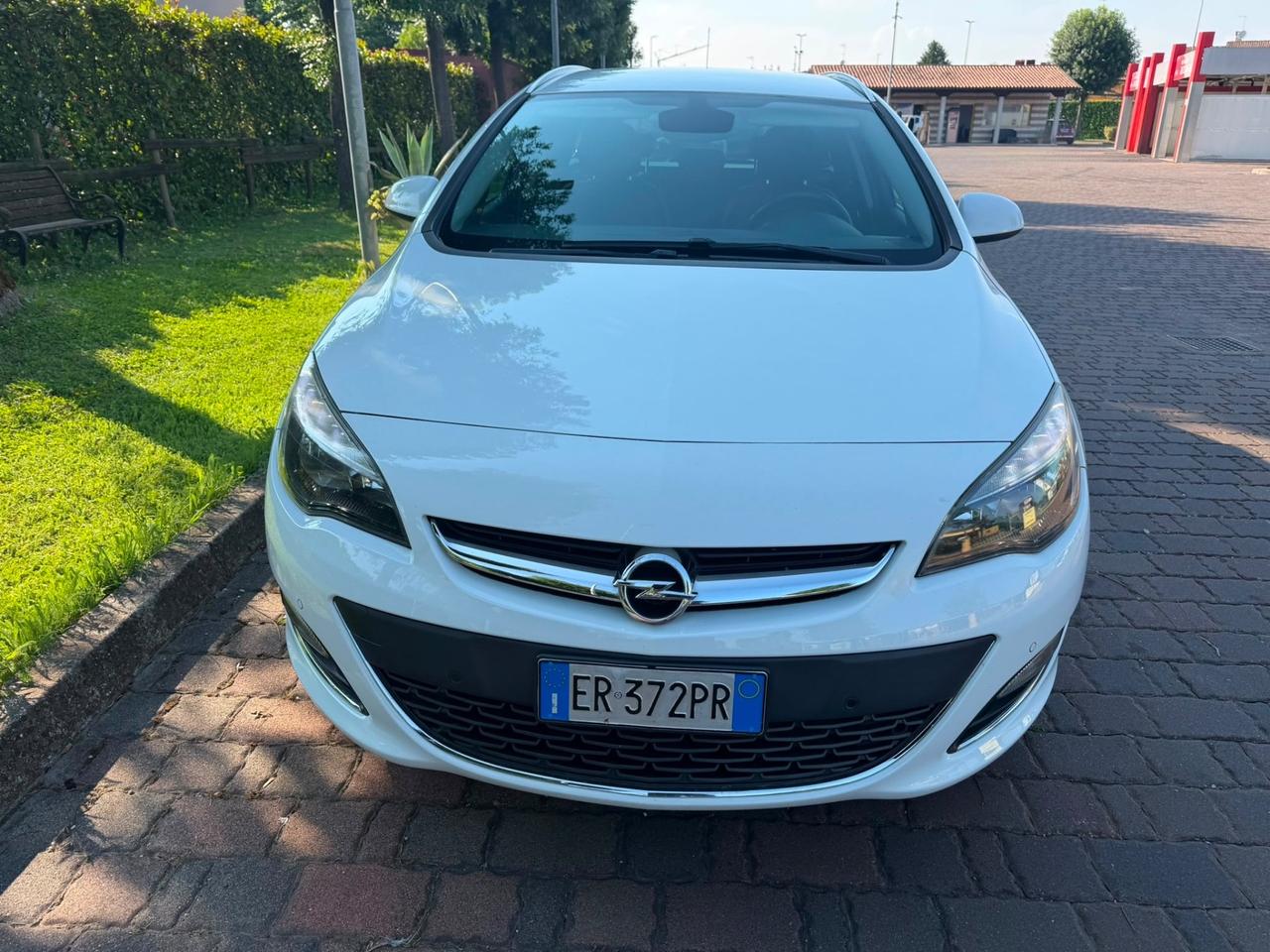 Opel Astra 1.4 Turbo 140CV Sports Tourer GPL Tech Cosmo